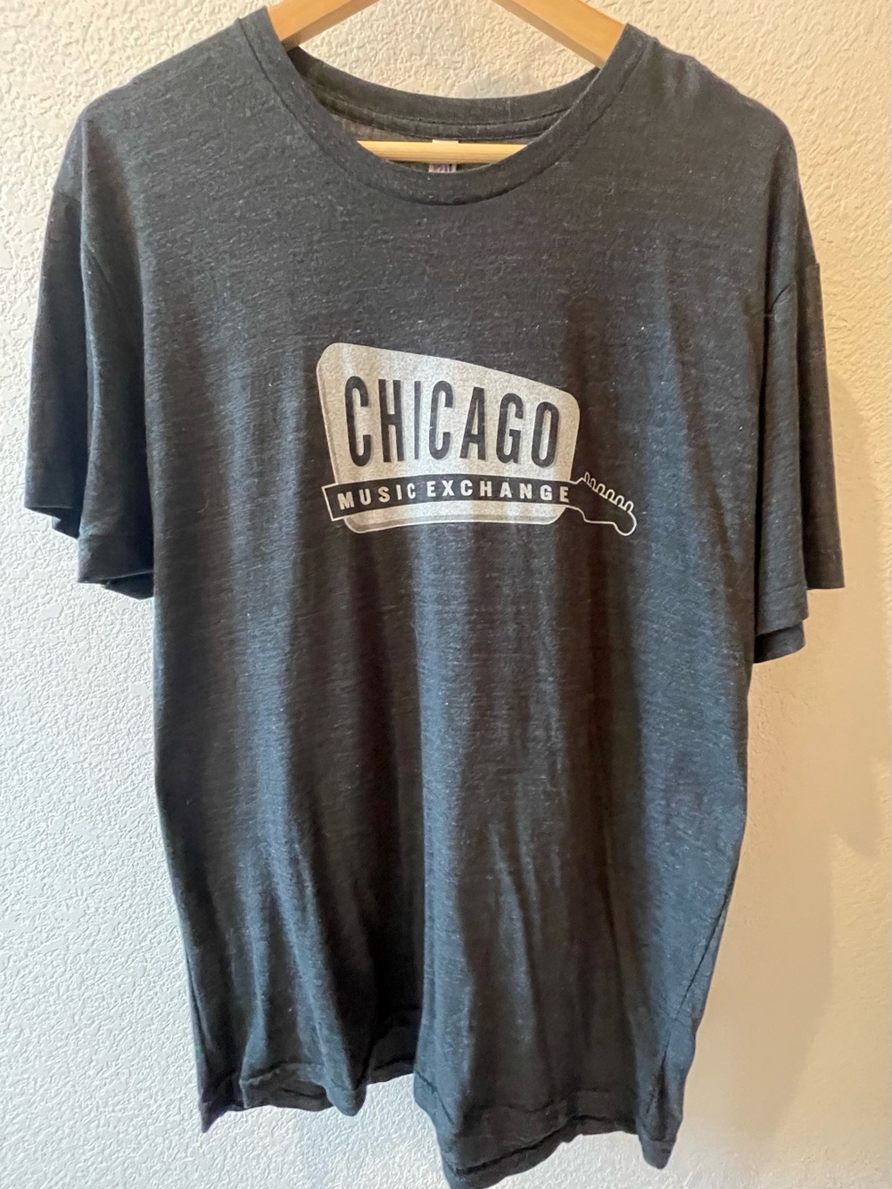 Men’s Chicago Music Exchange Graphic Tee, Large
